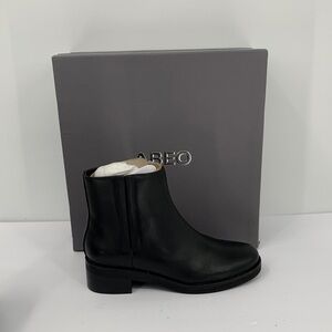 ABEO Traverse Ankle boots black leather chunky zipper comfort footbed new 7.5